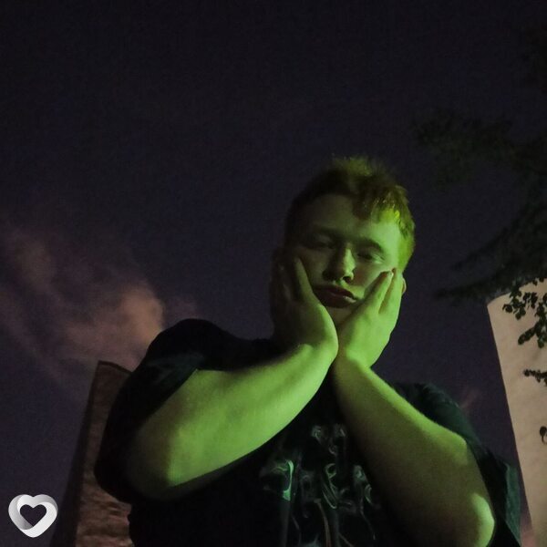 Олег, 20, Москве — анкета №1486869