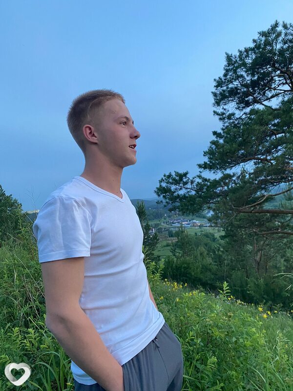 Кирилл, 21, Иркутске — анкета №1488147