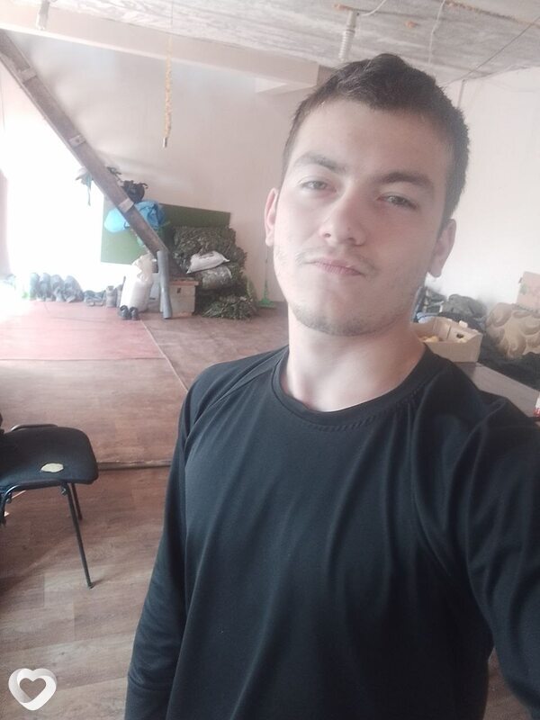 Эдуард, 25, Ростове-на-Дону — анкета №1488343