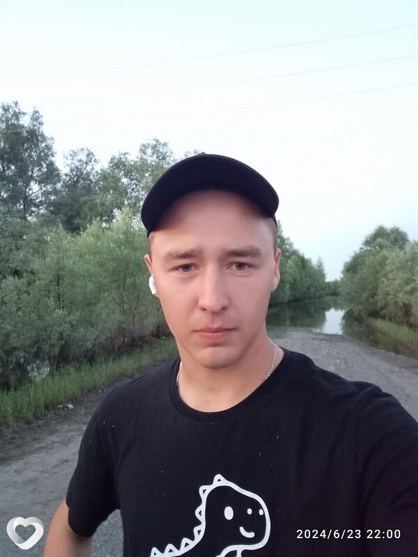 Илья, 24, Тобольске — анкета №1488414