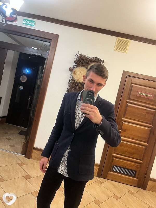 Валентин, 25, Горках — анкета №1489721
