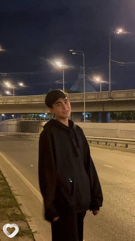 Андрей, 20, Москве — анкета №1490793
