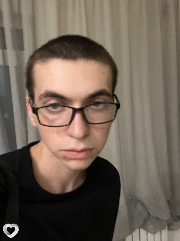 Артём, 21, Краснодаре — анкета №1493284