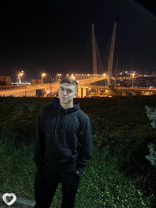 Иван, 21, Москве — анкета №1493414