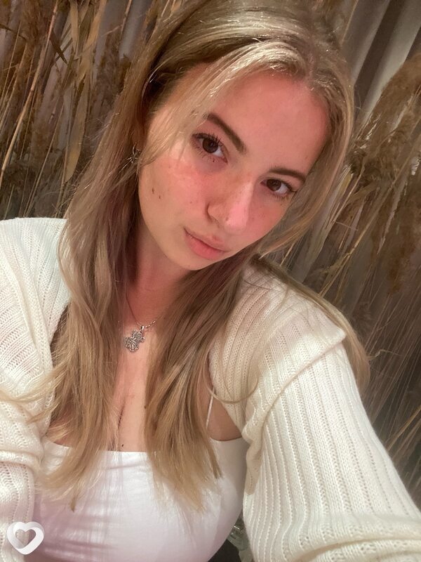 Полина, 23, Санкт-Петербурге — анкета №1494006