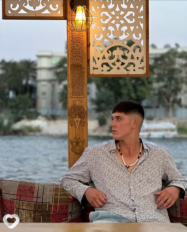 Максим, 23, Рогачев — анкета №1494083