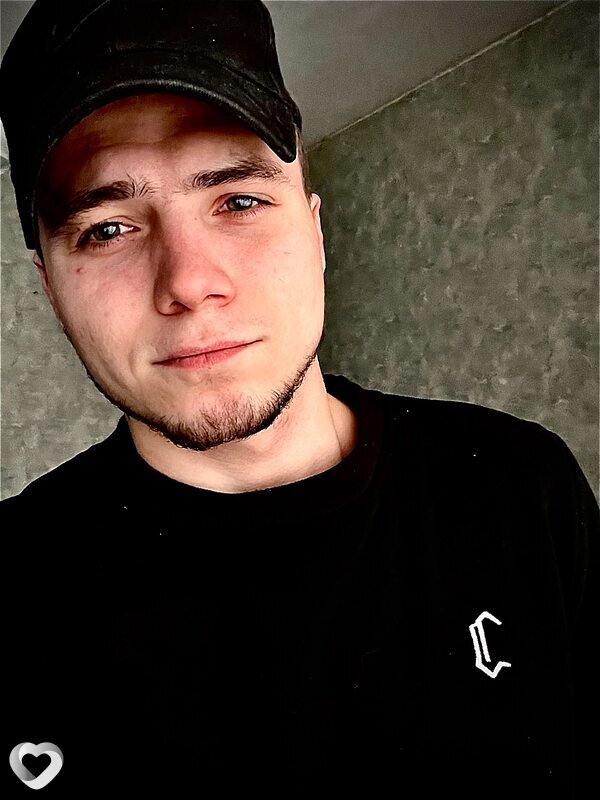 Николай, 25, Красноярске — анкета №1494391