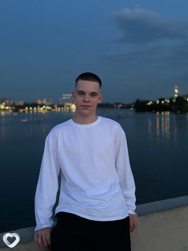 Тимофей, 20, Екатеринбурге — анкета №1494624