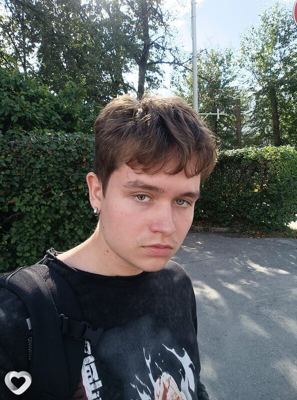 Дима, 20, Екатеринбурге — анкета №1495560