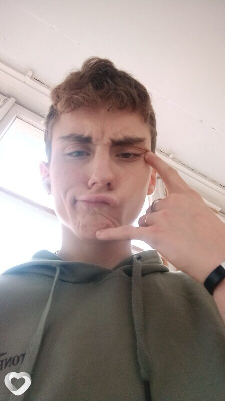 Алексей, 20, Братске — анкета №1495864