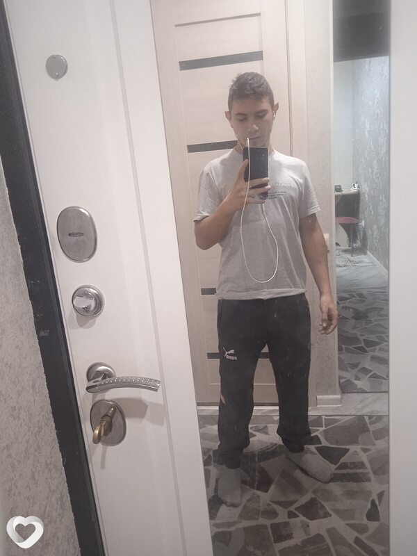 Роман, 22, Саратове — анкета №1495866