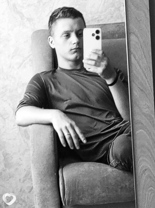 Максим, 21, Канске — анкета №1495972