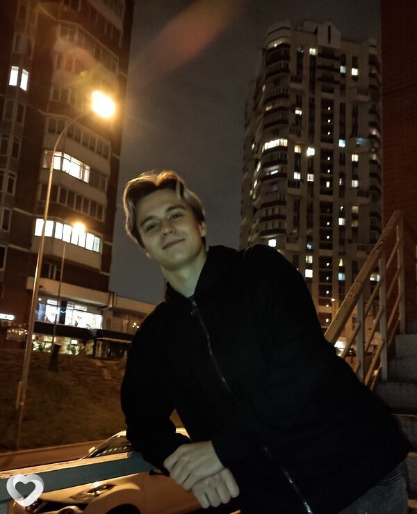 Михаил, 20, Москве — анкета №1496139
