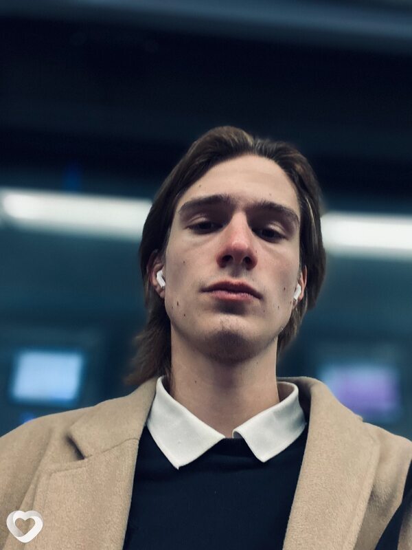 Денис, 22, Москве — анкета №1496327