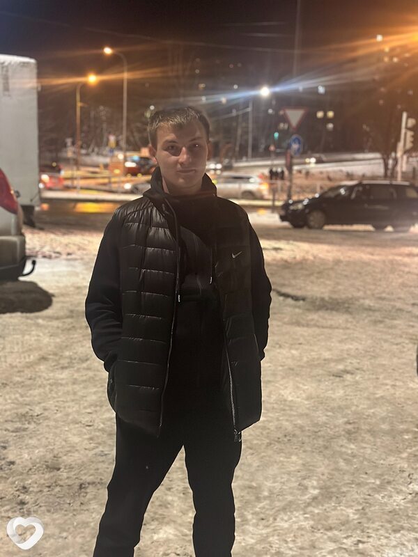 Анатолий, 26, Казани — анкета №1497060