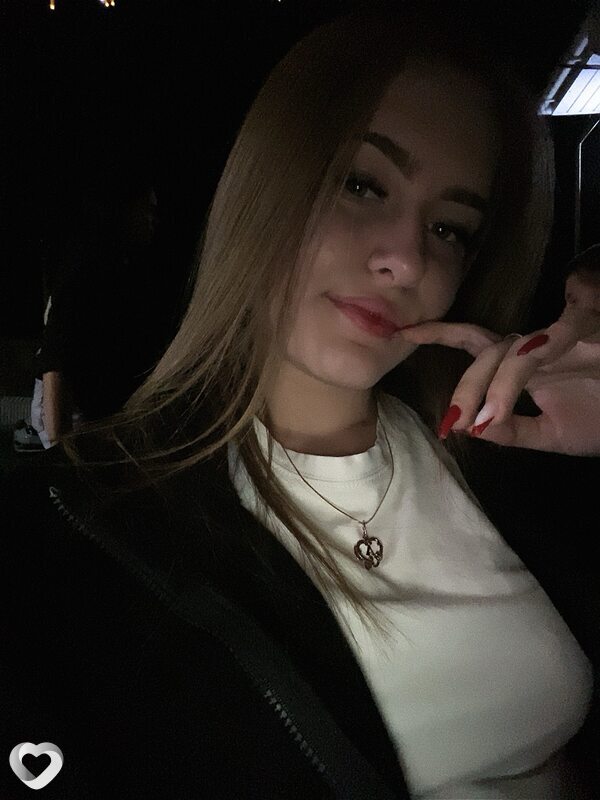 Алина, 23, Сочи — анкета №1496934