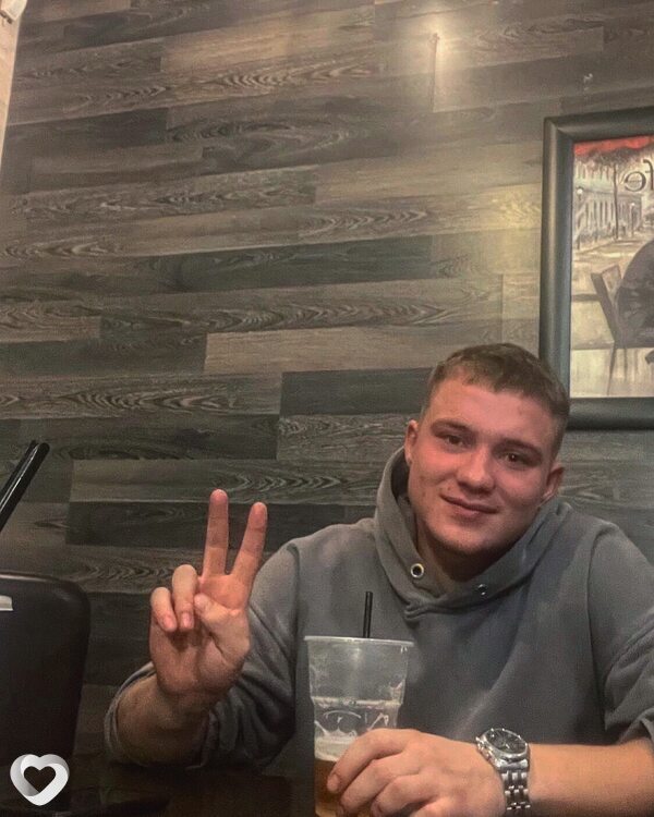 Антон, 23, Бресте — анкета №1497354