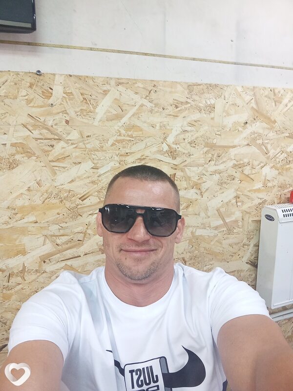 Анатолий, 42, Донецк (Ростовская Обл.) — анкета №1498750