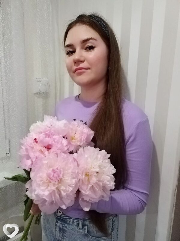 Аня, 21, Клине — анкета №1497719