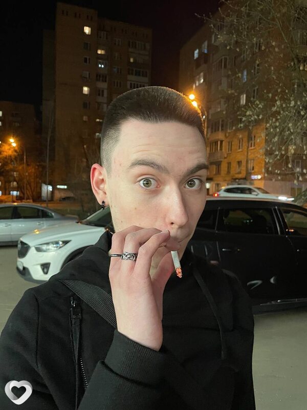 Илья, 21, Москве — анкета №1498258