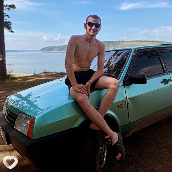 Кирилл, 21, Черемхове — анкета №1500220