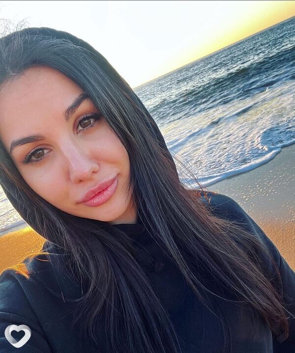 Карина, 23, Москве — анкета №1501118