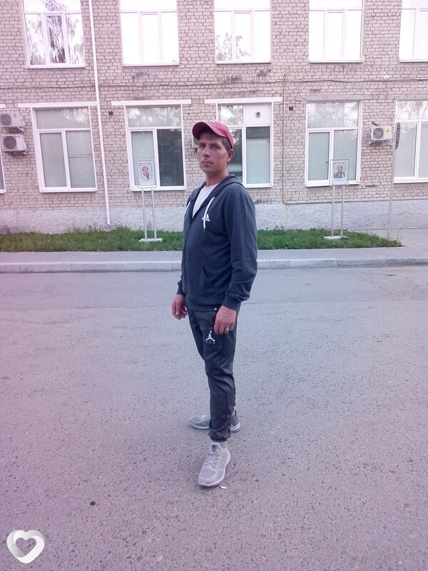 Алексей, 32, Асбесте — анкета №1501138