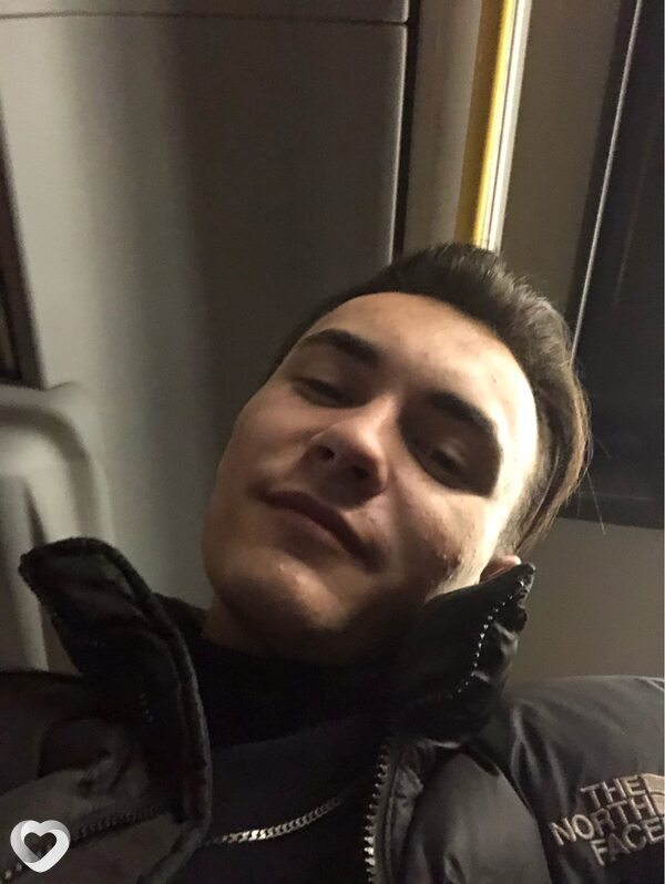 Артём, 23, Ярославле — анкета №1501525