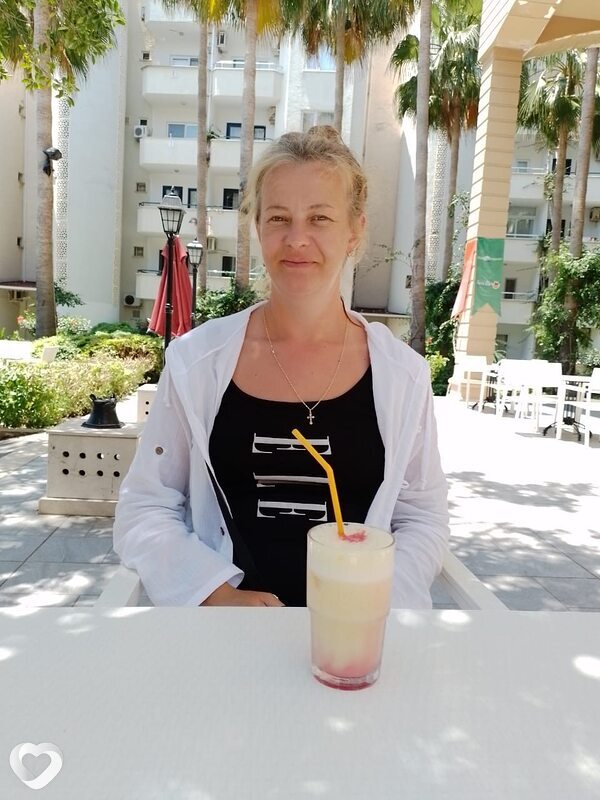 Лана, 46, Санкт-Петербурге — анкета №1501536