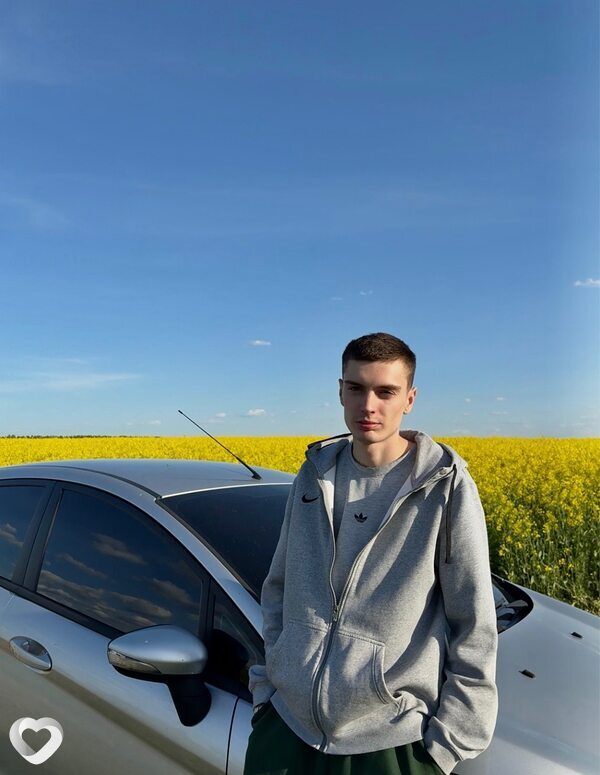 Вадим, 22, Москве — анкета №1501300