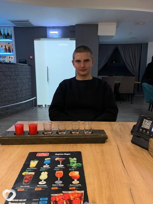 Леонид, 20, Тюмени — анкета №1503099