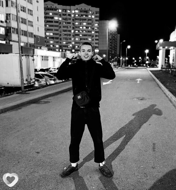 Данил, 21, Москве — анкета №1505480
