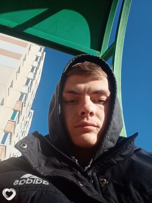 Илья Толстик, 20, Бобруйске — анкета №1506096