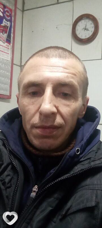 Виталий, 41, Снежном — анкета №1507019