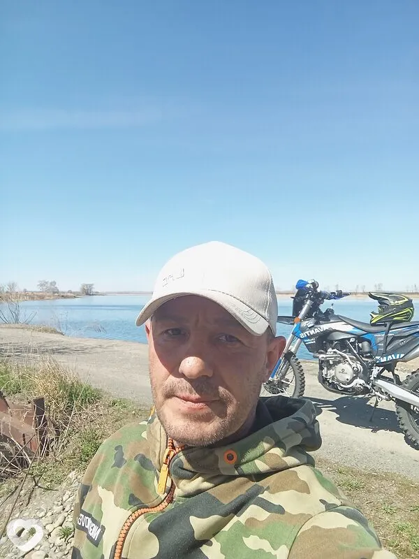 Александр, 40, Бийске — анкета №1508007
