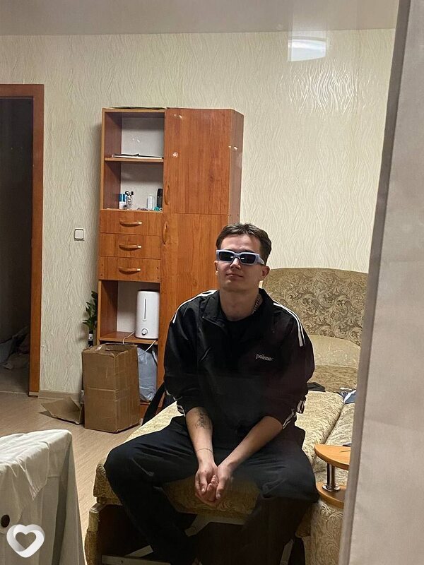 Михаил, 22, Екатеринбурге — анкета №1508096