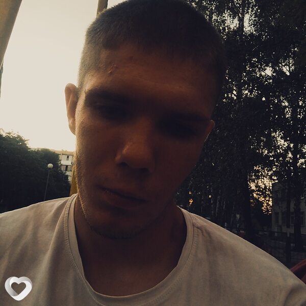 Кирилл, 20, Жлобине — анкета №1508549