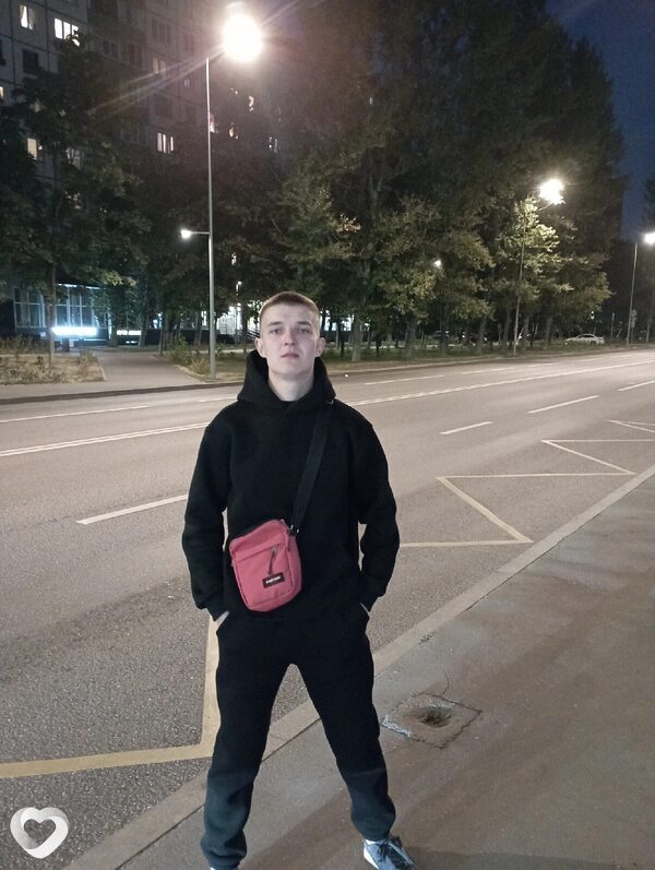 Антон, 23, Витебске — анкета №1508869