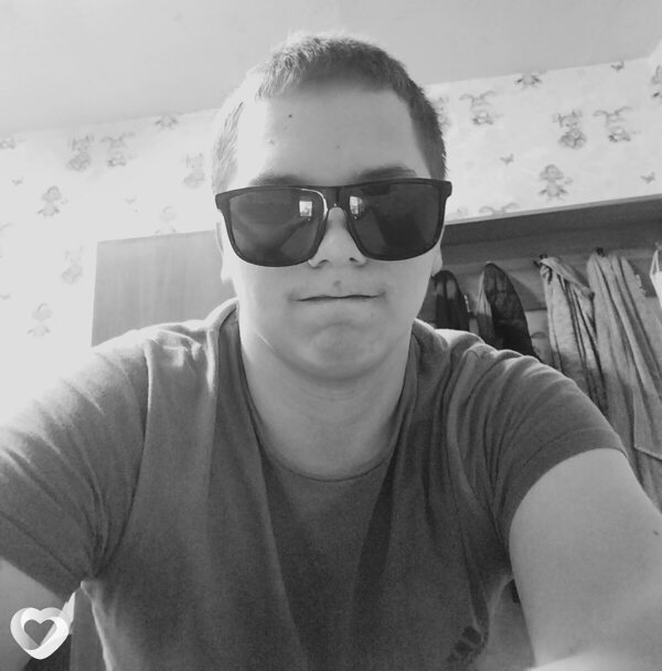 Ваня, 21, Жлобине — анкета №1509626