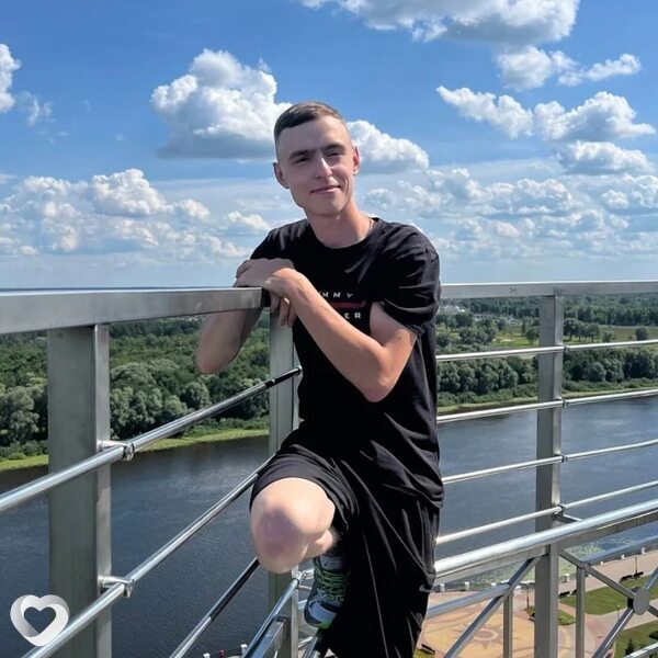 Илья, 21, Бобруйске — анкета №1509859