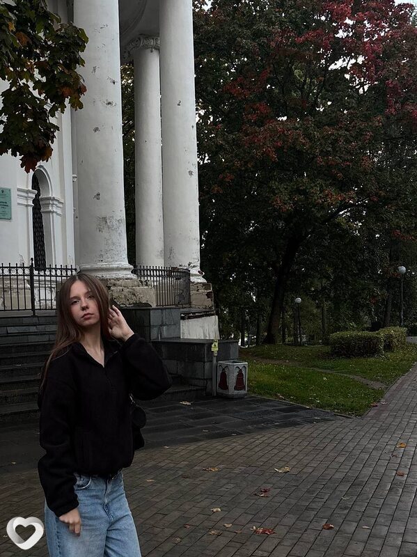 Катя, 20, Великом Новгороде — анкета №1510097