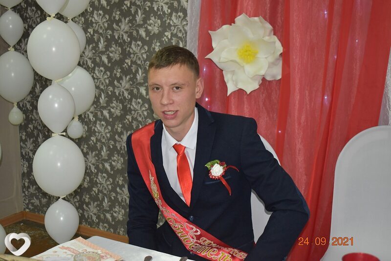 Михаил, 26, Самаре — анкета №1511576