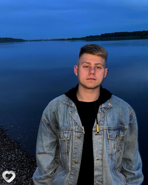 Андрей, 22, Москве — анкета №1512339