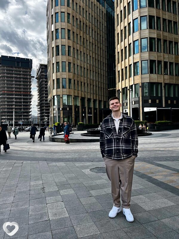 Максим, 23, Москве — анкета №1512448