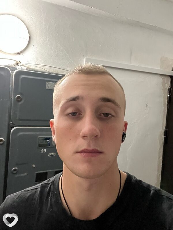 Евгений, 22, Москве — анкета №1513792