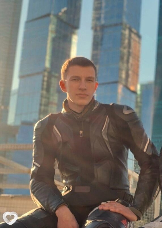 Александр, 31, Урюпинске — анкета №1514077
