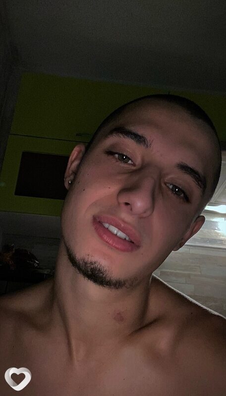 Артур, 23, Тольятти — анкета №1514291