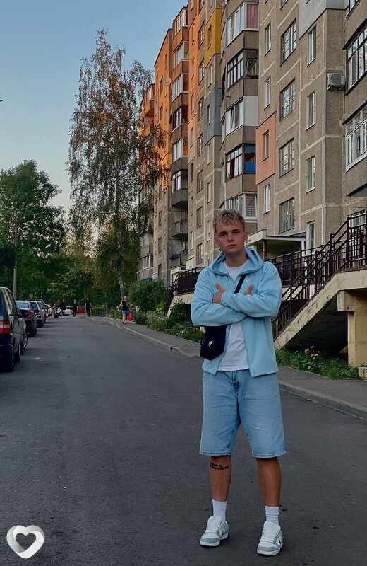 Илья, 22, Борисове — анкета №1514263