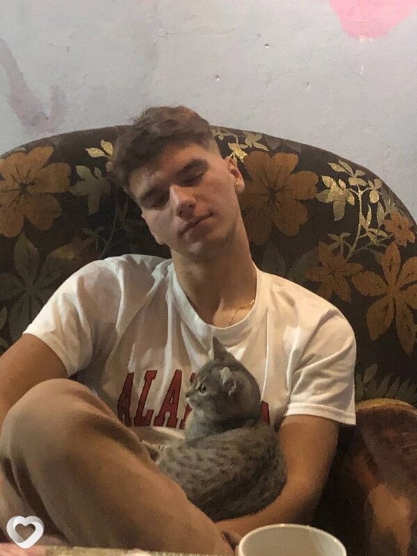Сема, 21, Москве — анкета №1514356