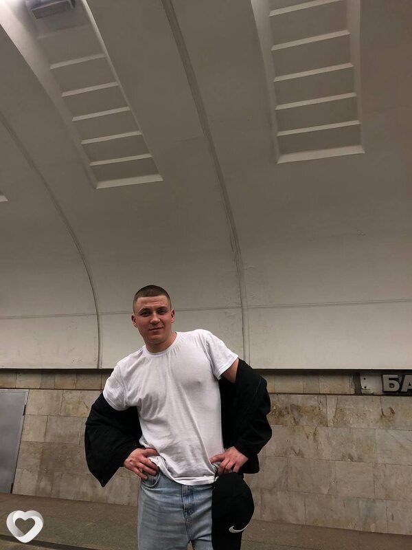 Денис, 23, Москве — анкета №1515150